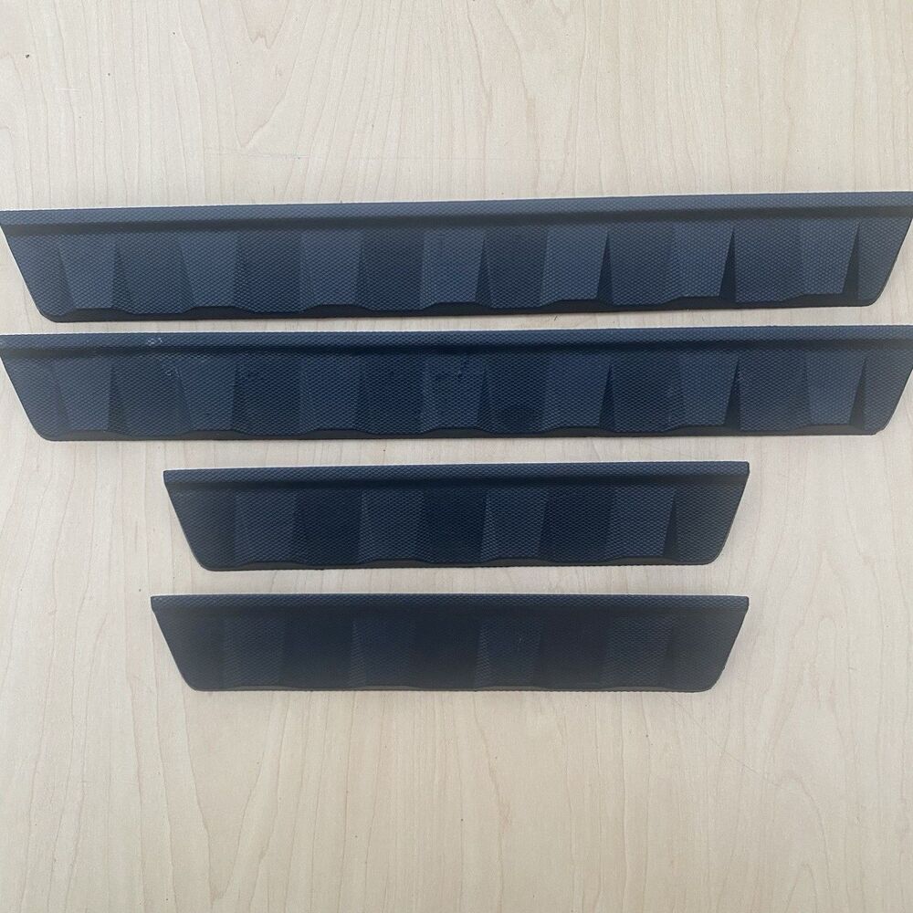 GM 25790571 & 25790574 Plate Assembly Front Back Side Door Sill Trim Black Set 4